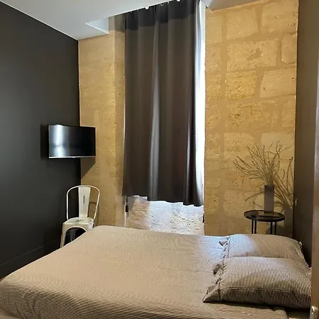 Апартаменты Wonderful T3 In Old Town Бордо
